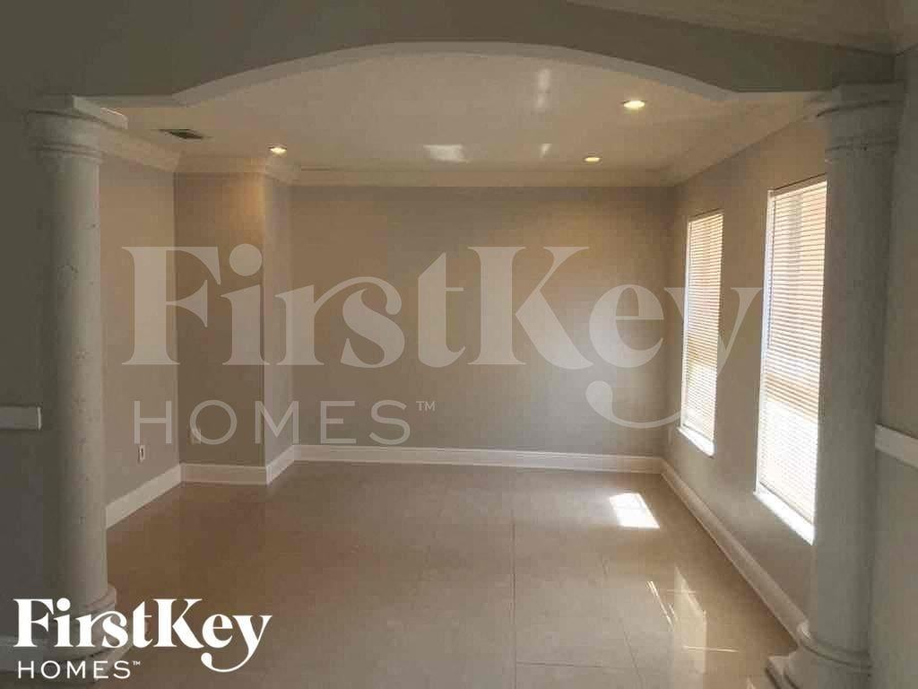 17023 Swplace - Photo 5 of 18