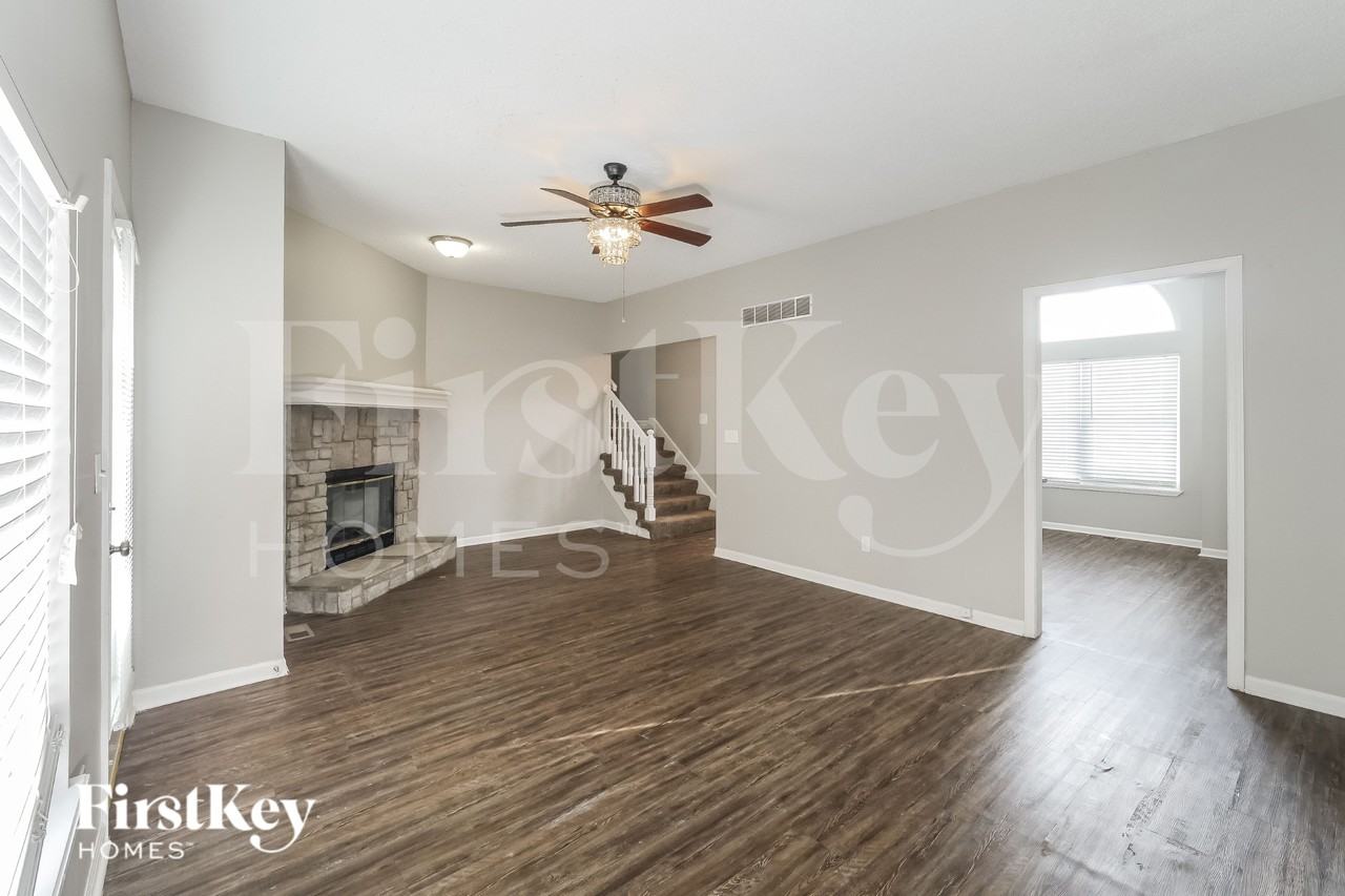 1611 Cooper Dr - Photo 4 of 19