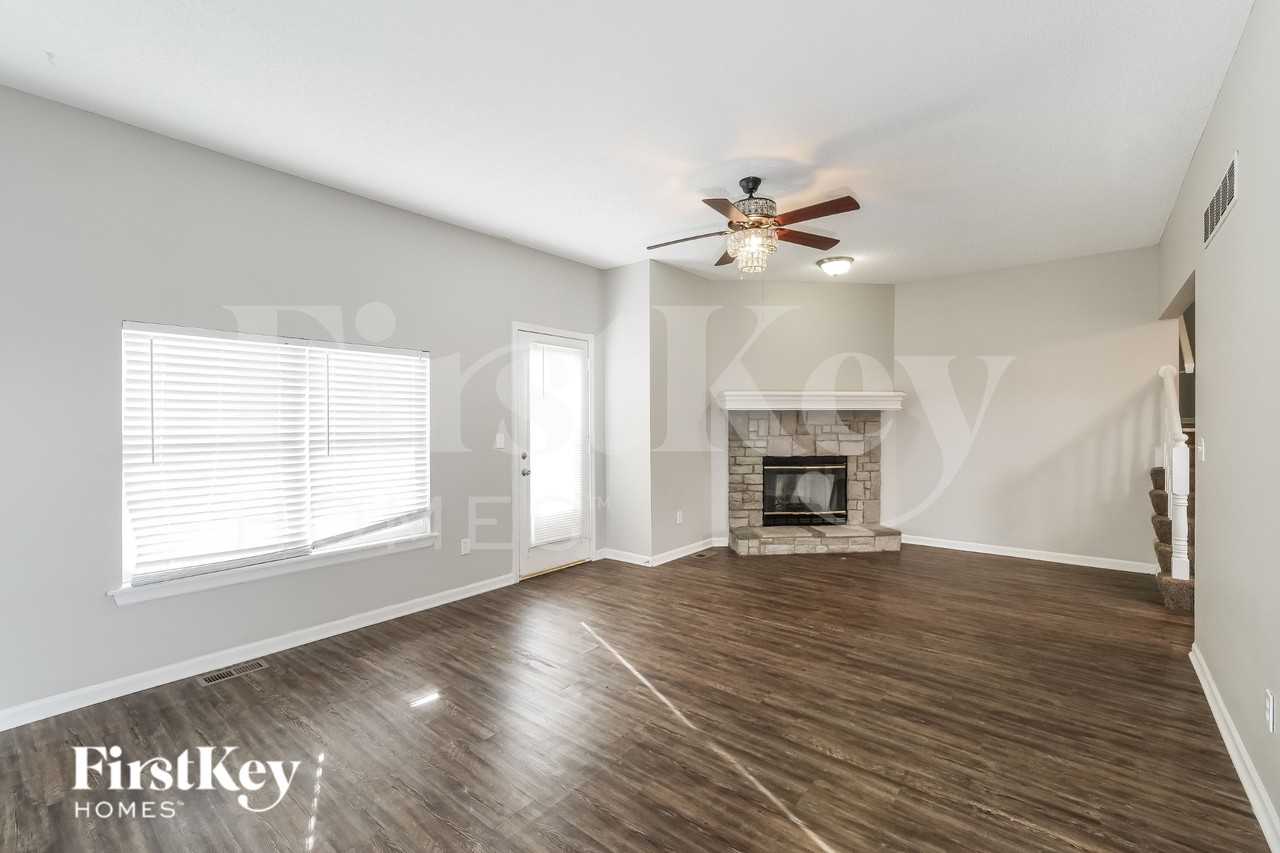 1611 Cooper Dr - Photo 5 of 19