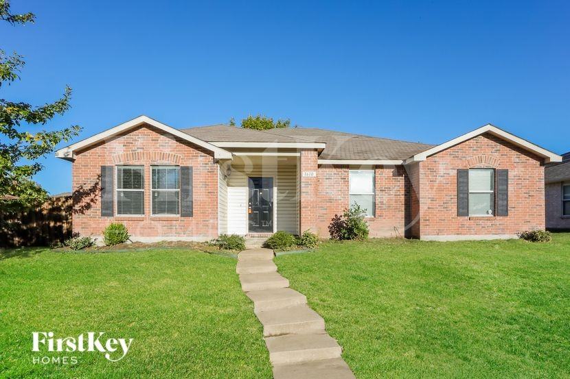 1610 Cliffbrook Drive