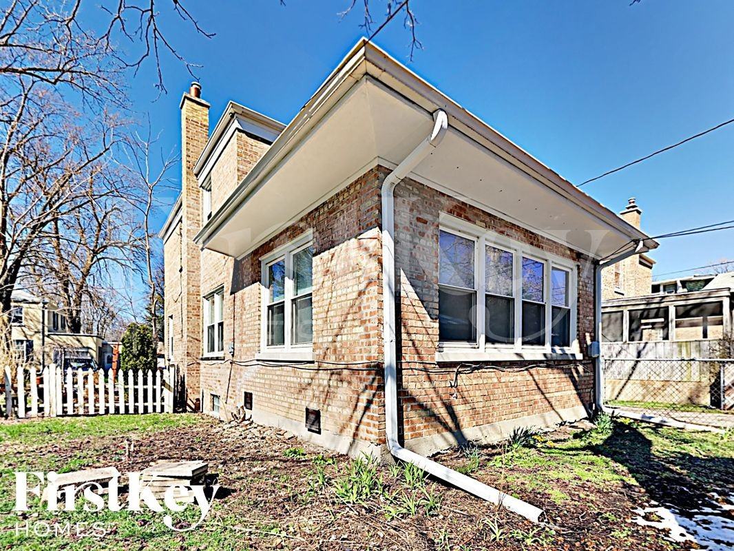 1573 W 100th Pl - Photo 2 of 18