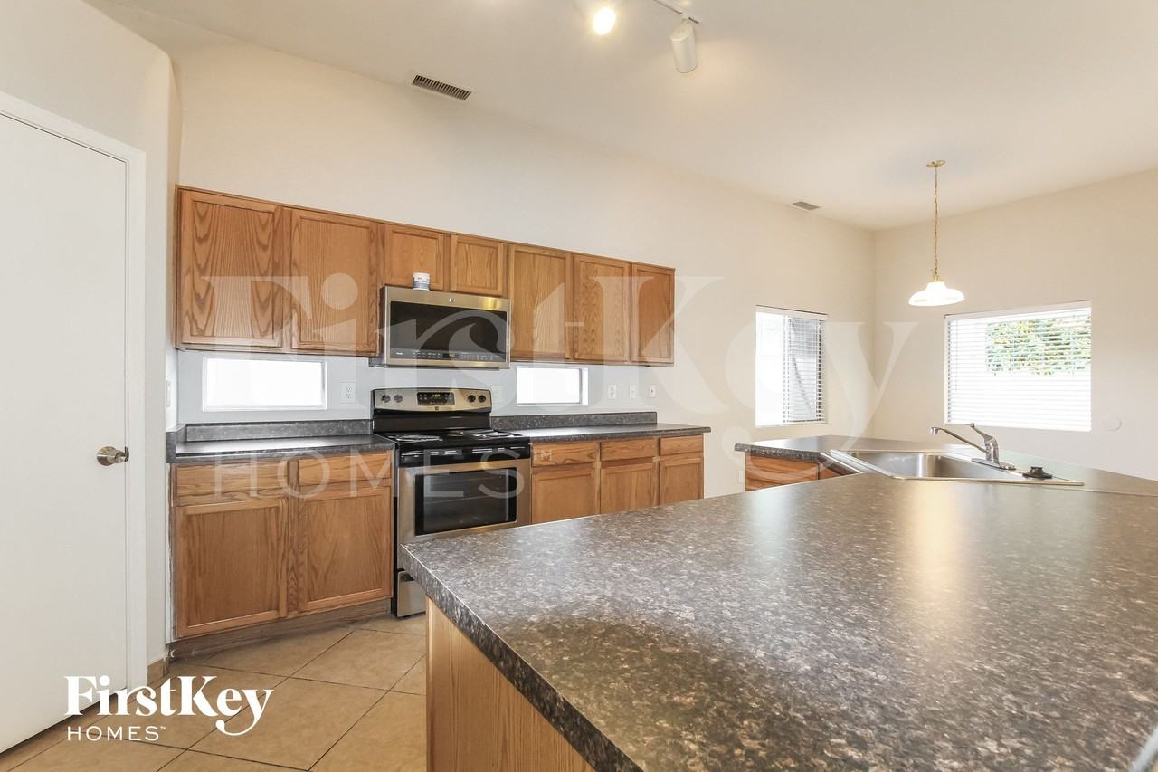 15243 N 66th Dr - Photo 5 of 15