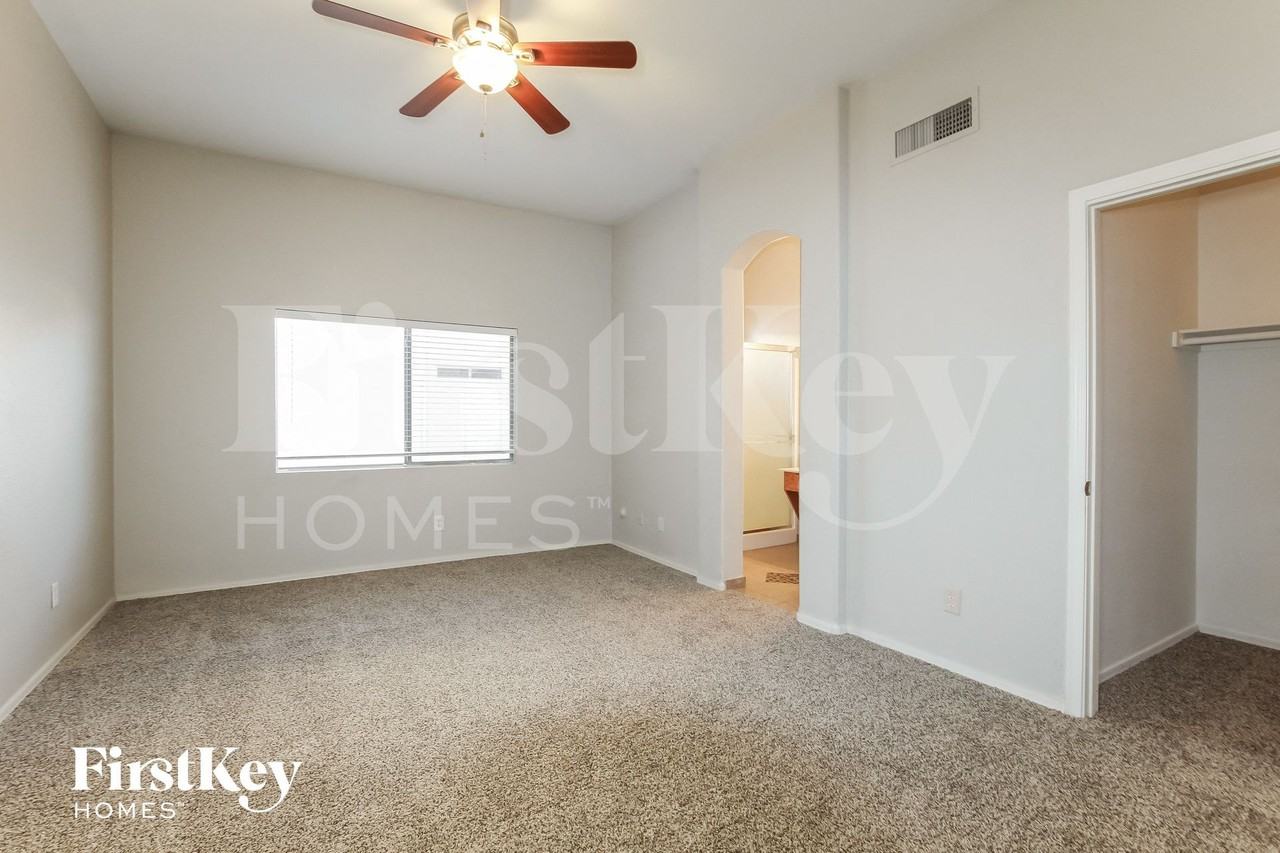 15243 N 66th Dr - Photo 7 of 15