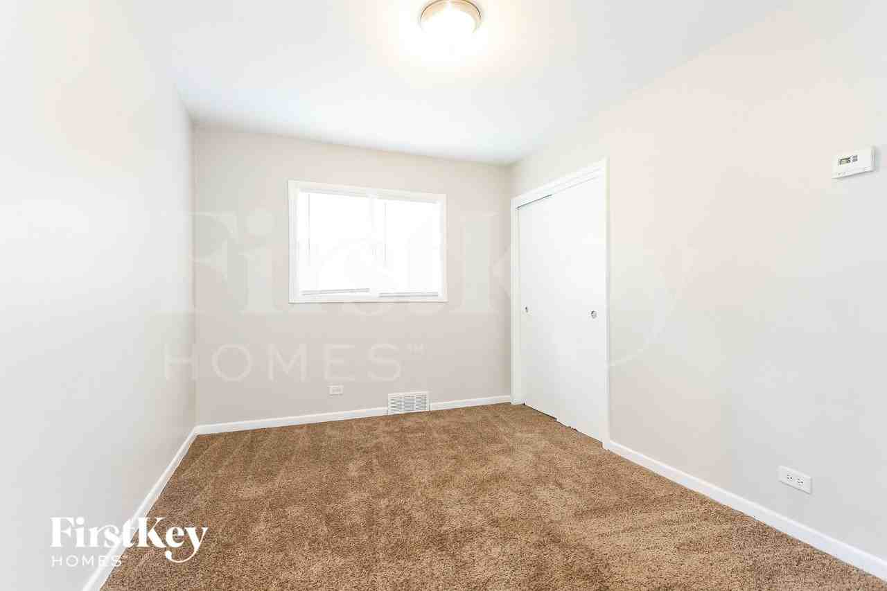 15231 Hastings Dr - Photo 4 of 15