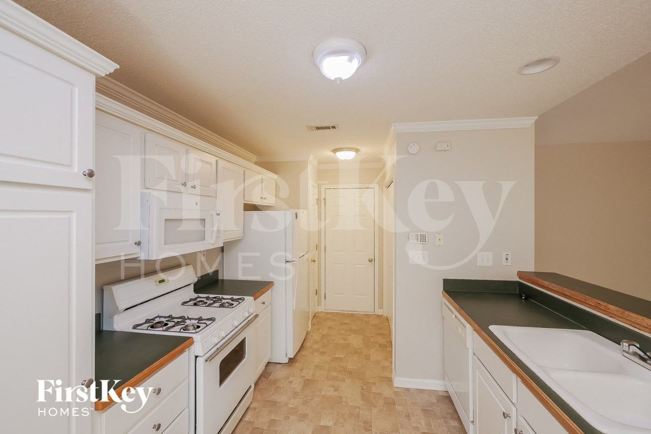 143 Riva Ridge Ln - Photo 6 of 15