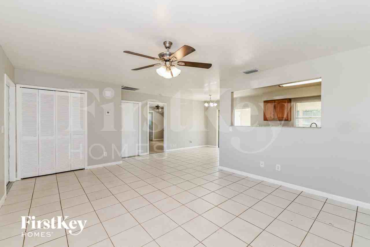 1404 Sest - Photo 3 of 19