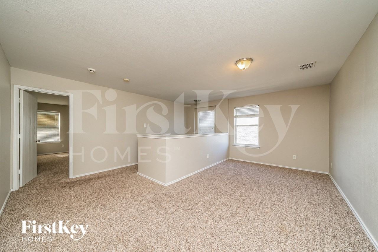 13829 Sonterra Ranch Rd - Photo 7 of 15