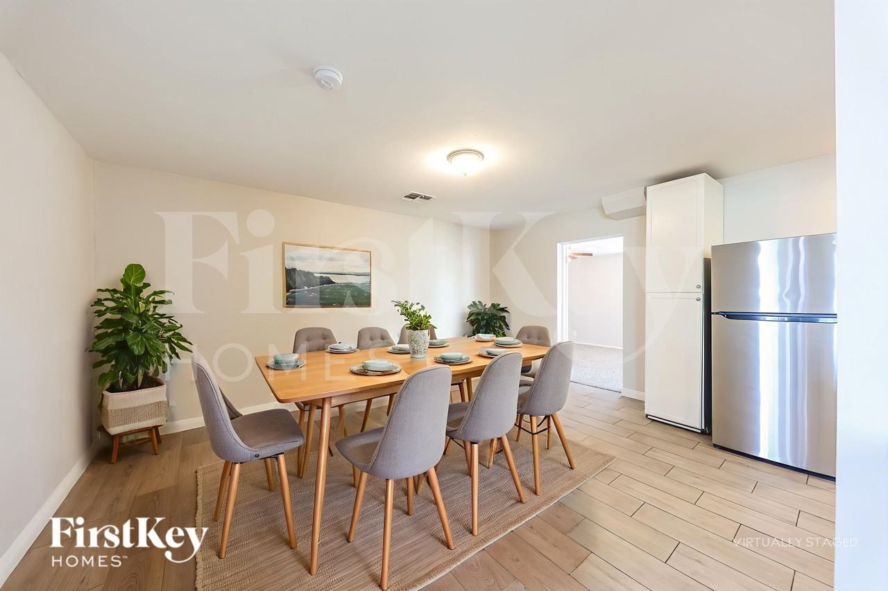 13642 North 31st Drive - Photo 6 of 19