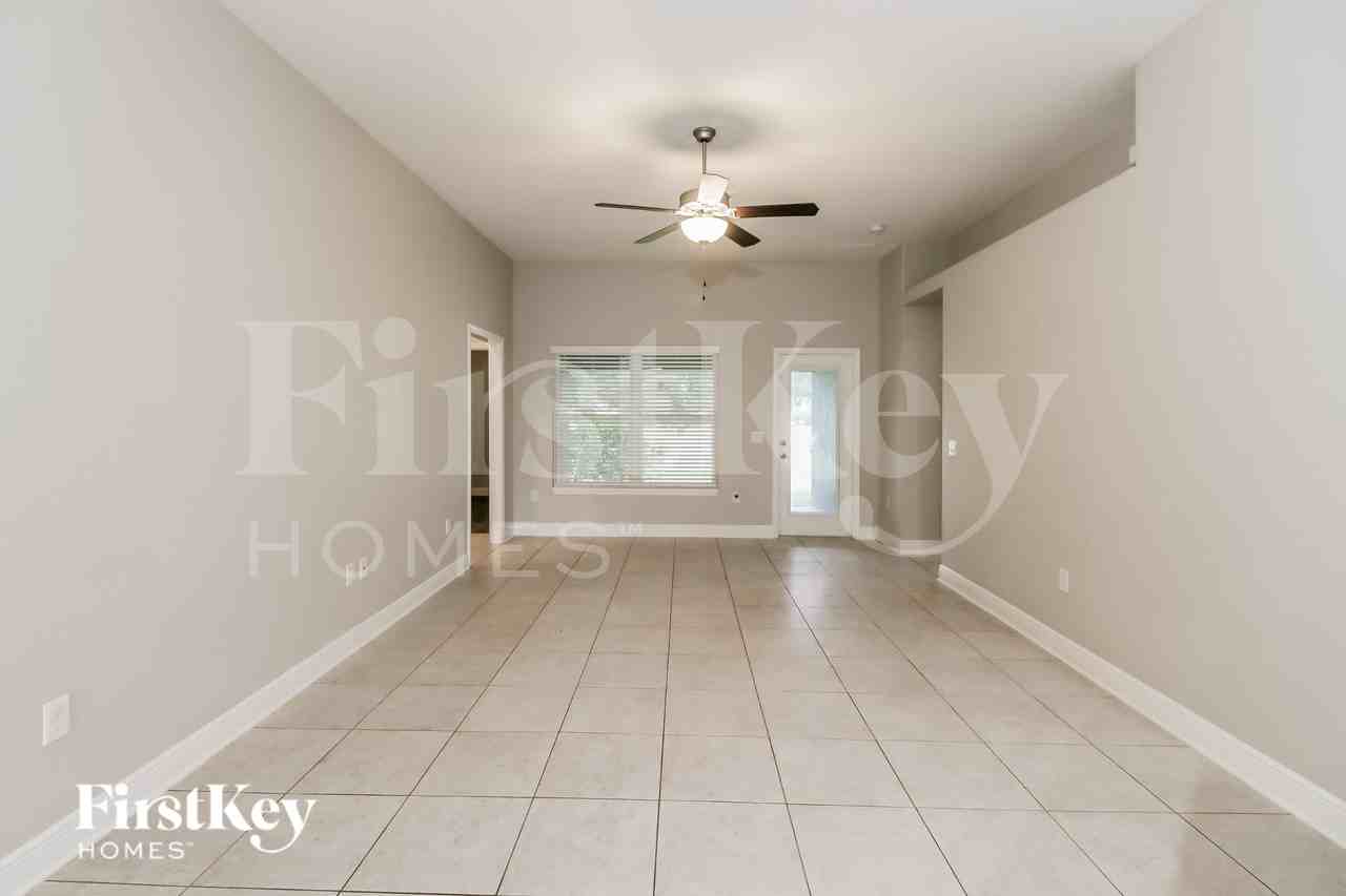 13546 Niti Dr - Photo 4 of 15