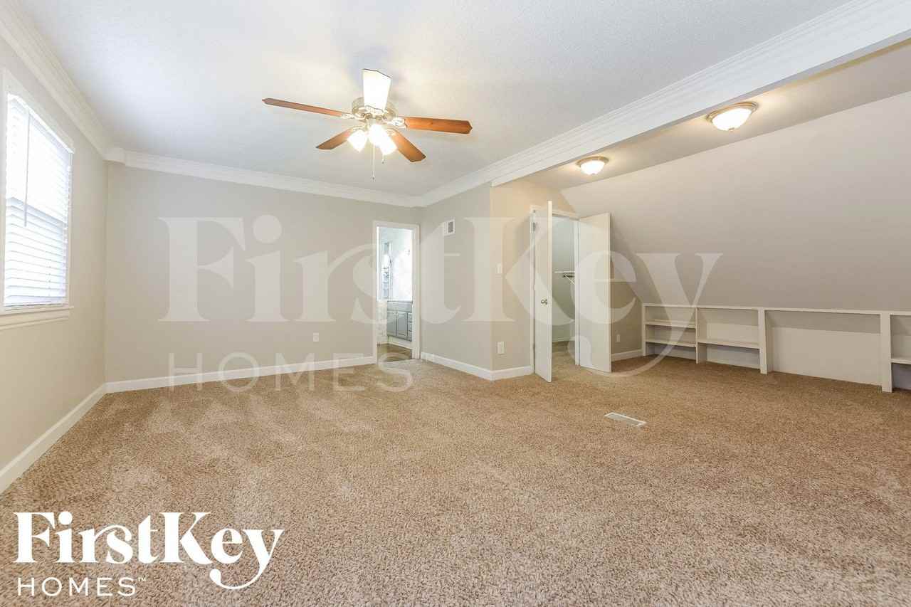 1333 Southwest 21st Street - Photo 7 of 14