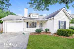 featured image of 1296 North Hampton Drive