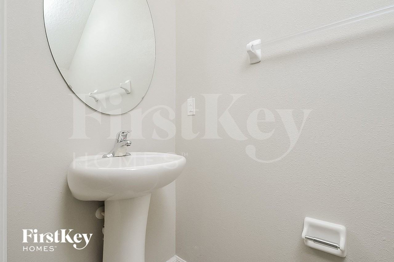 12702 Hampton Hill Dr - Photo 5 of 15