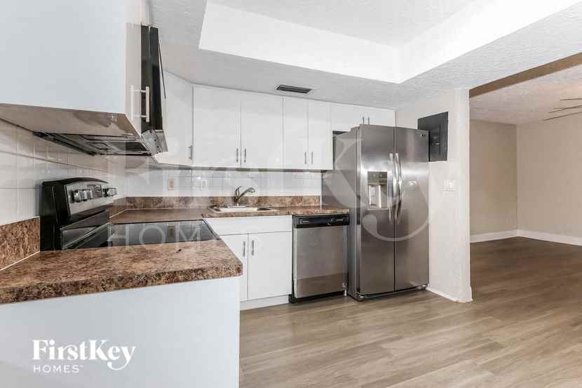 127 2nd St - Photo 6 of 16