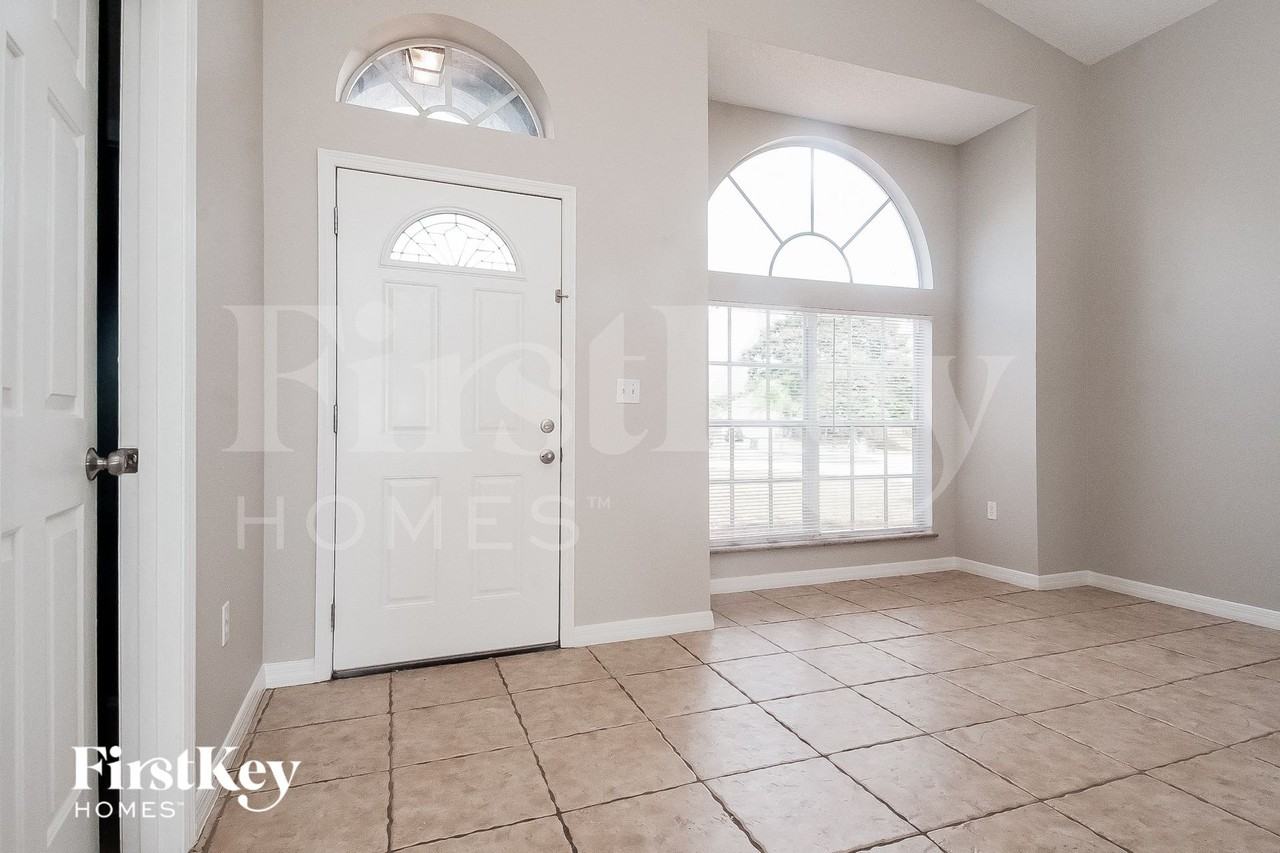 126 Timberpark Dr - Photo 3 of 15