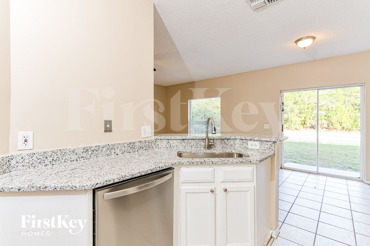 122 Dahl Ave - Photo 6 of 19