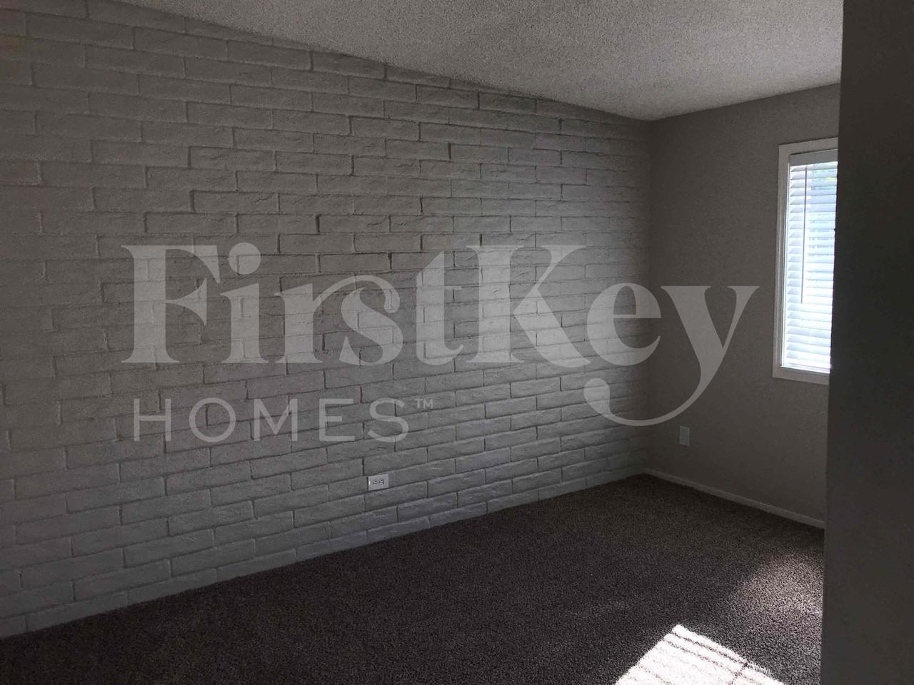 1158 E Concorda Dr - Photo 4 of 12