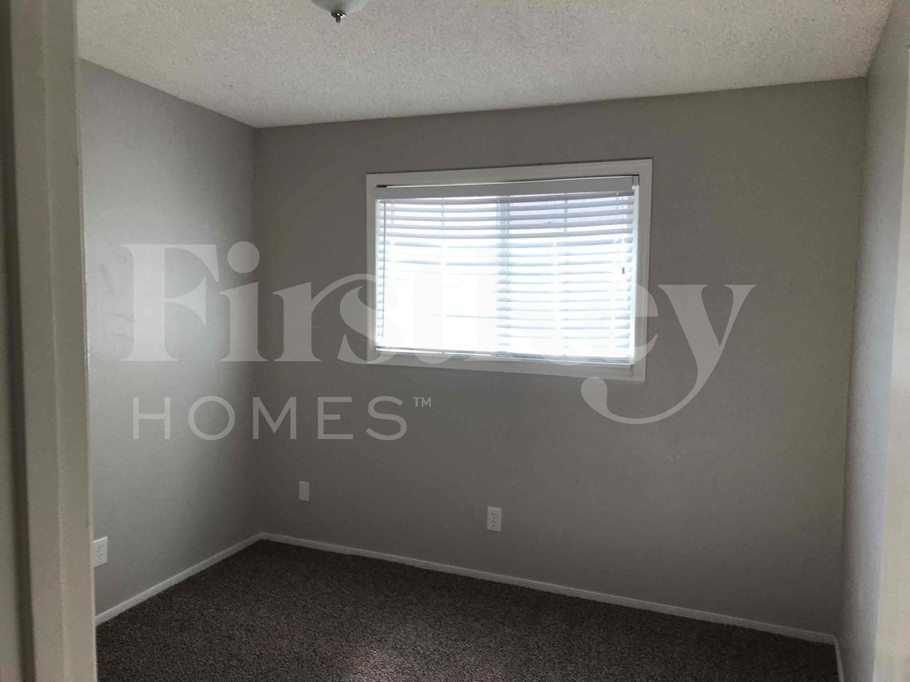 1158 E Concorda Dr - Photo 6 of 12