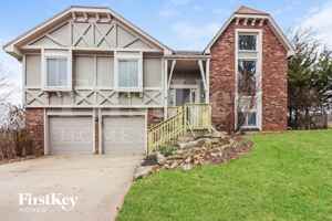 featured image of 11568 Earnshaw Street