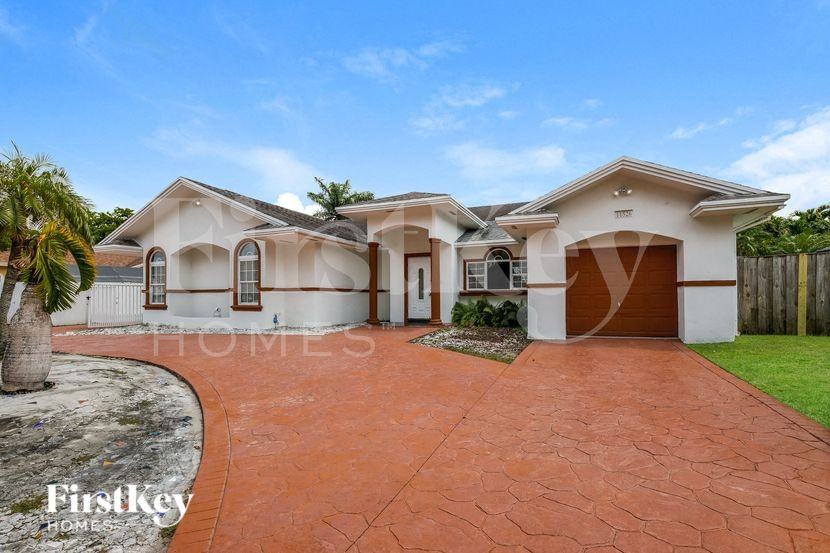 11526 Swstreet - Photo 2 of 15