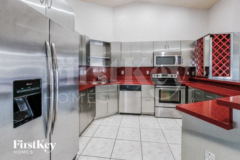 11526 Swstreet - Photo 6 of 15