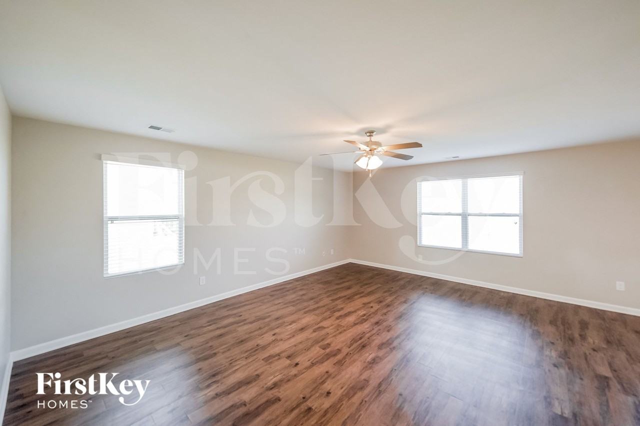 11478 Walden Trce - Photo 4 of 15