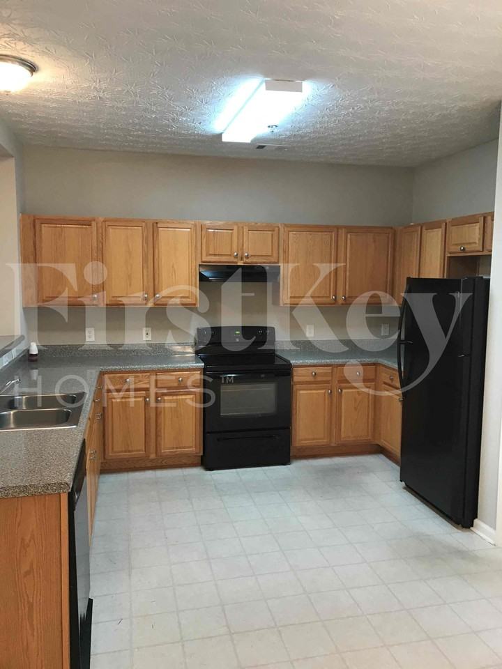 114 Ellis Northeast Drive - Photo 5 of 16