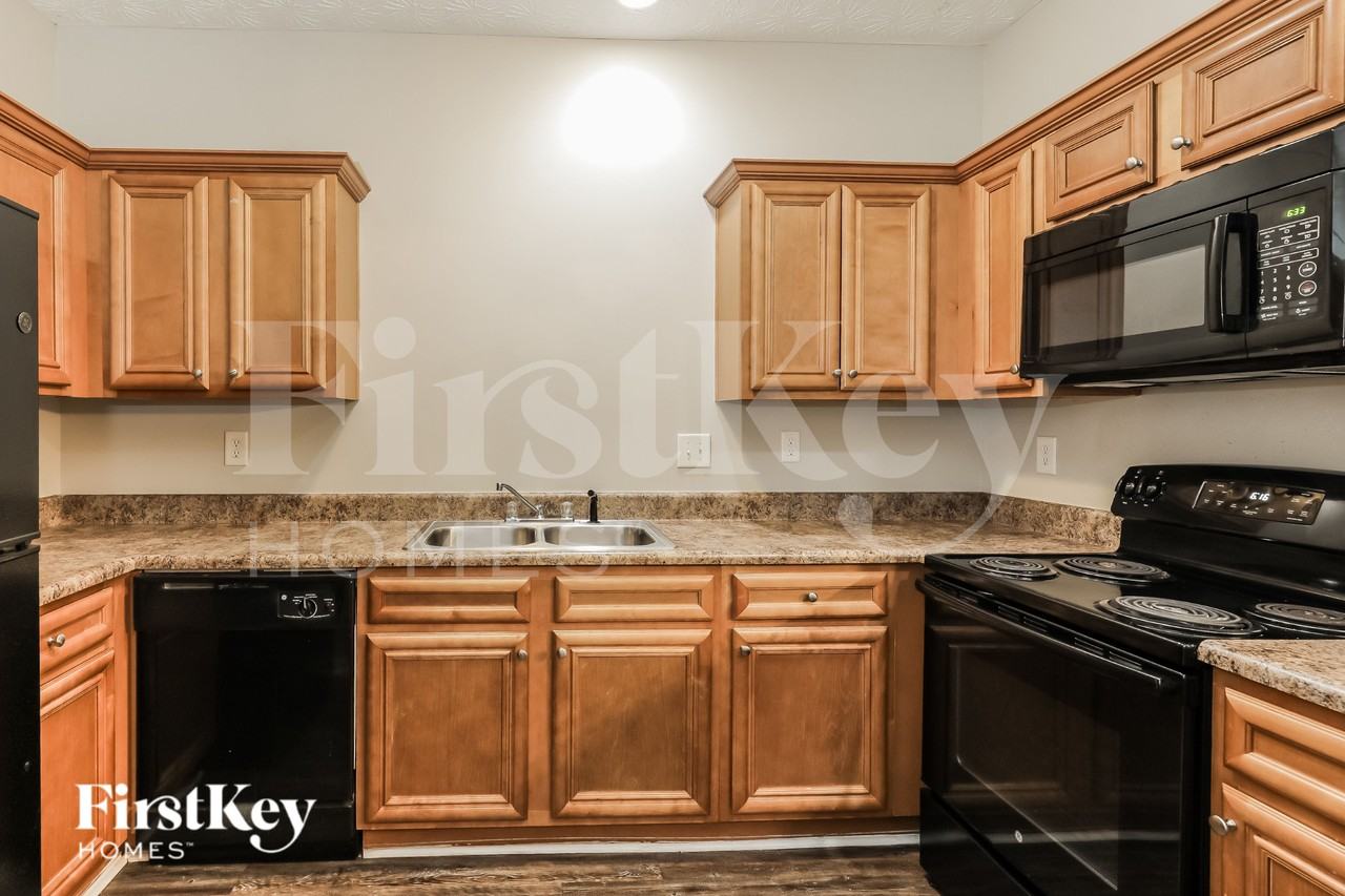 1132 Mcconaughy Ct - Photo 4 of 16