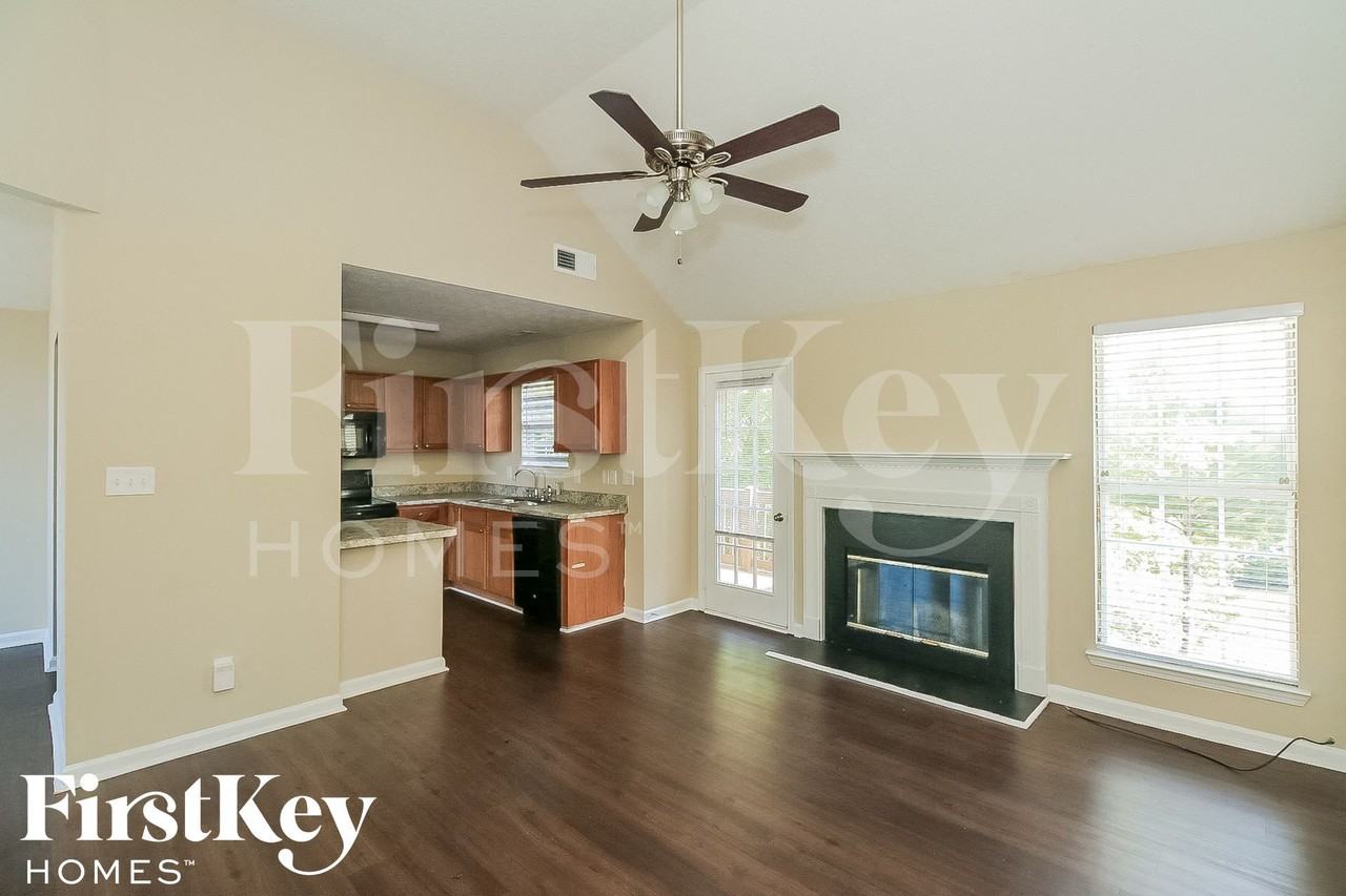 109 Manx Dr - Photo 3 of 13