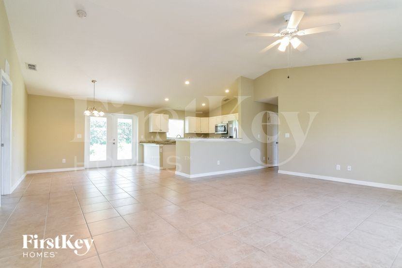 10371 Grail Ave - Photo 3 of 15