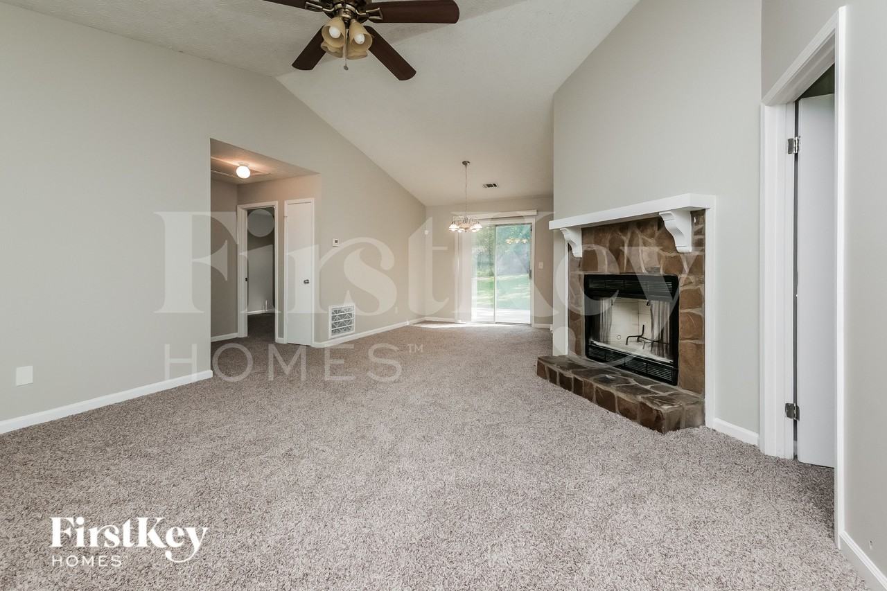 10366 Candlelight Rd - Photo 7 of 20