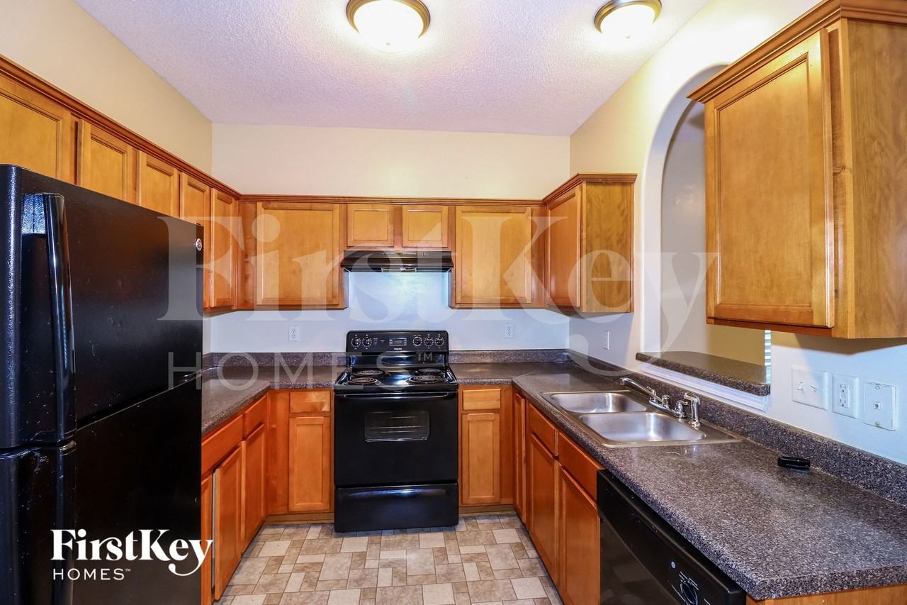 10223 Macon Rd - Photo 6 of 15