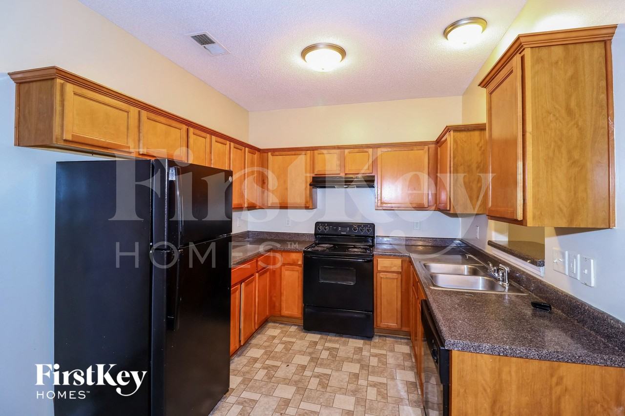 10223 Macon Rd - Photo 7 of 15