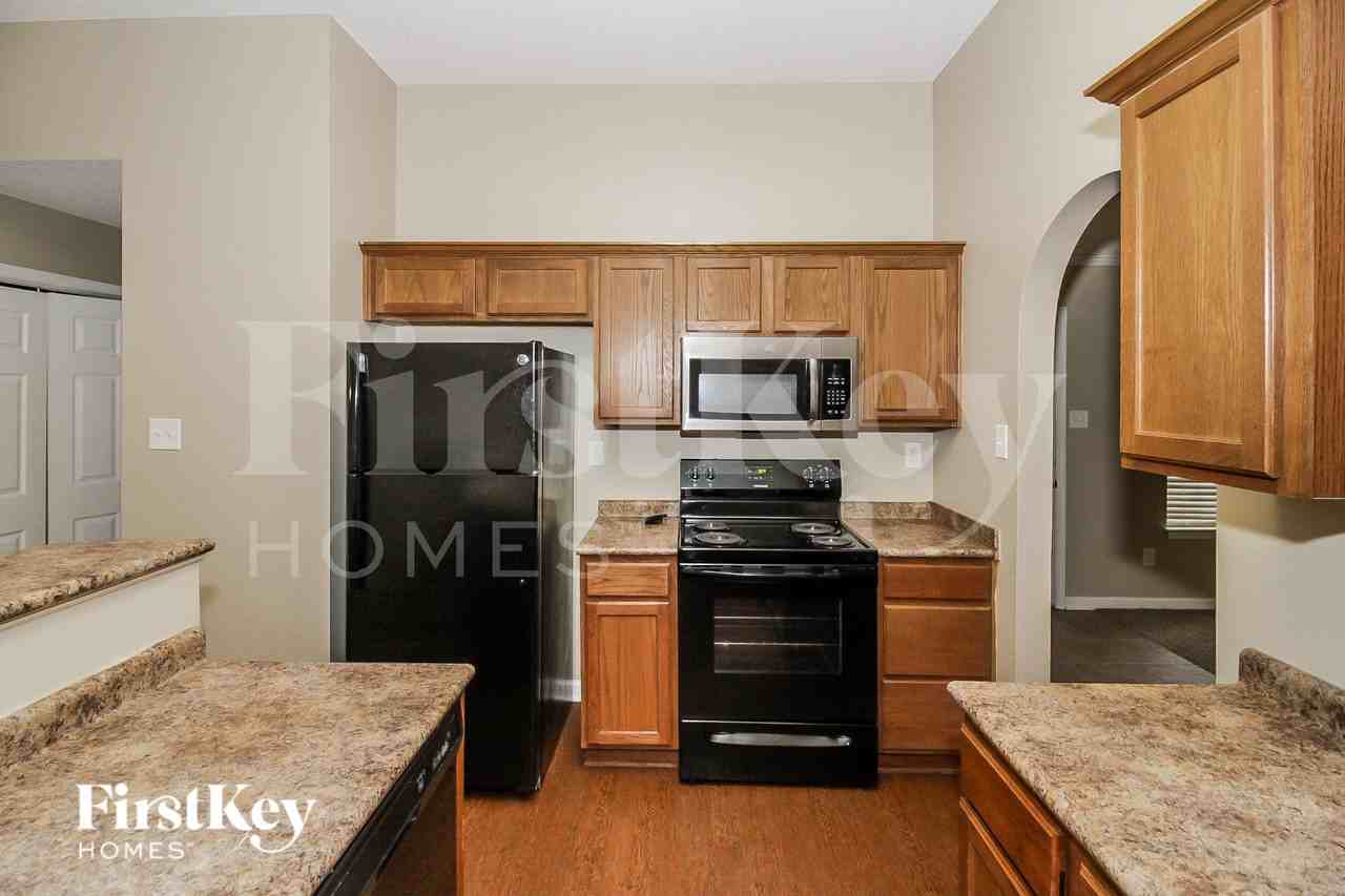 10148 Cross Valley Dr - Photo 6 of 15