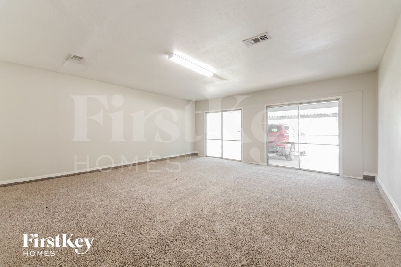 101 Sesame Dr - Photo 2 of 16