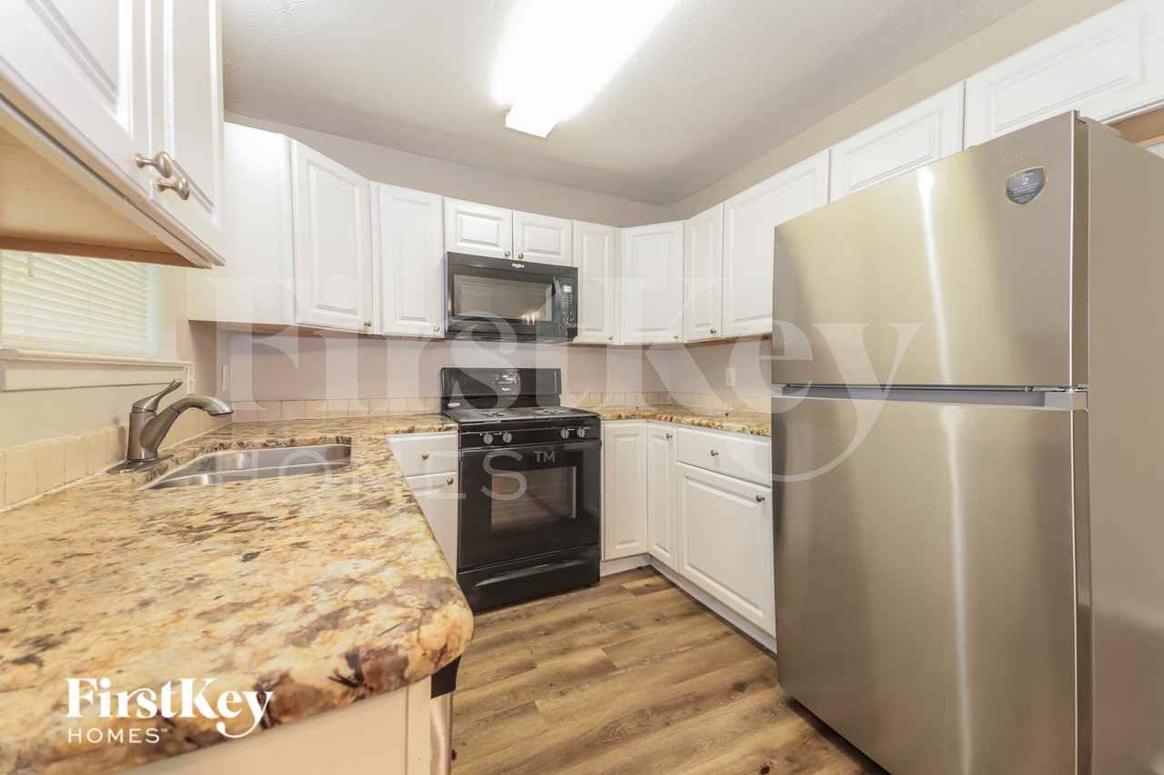 101 Sesame Dr - Photo 5 of 16