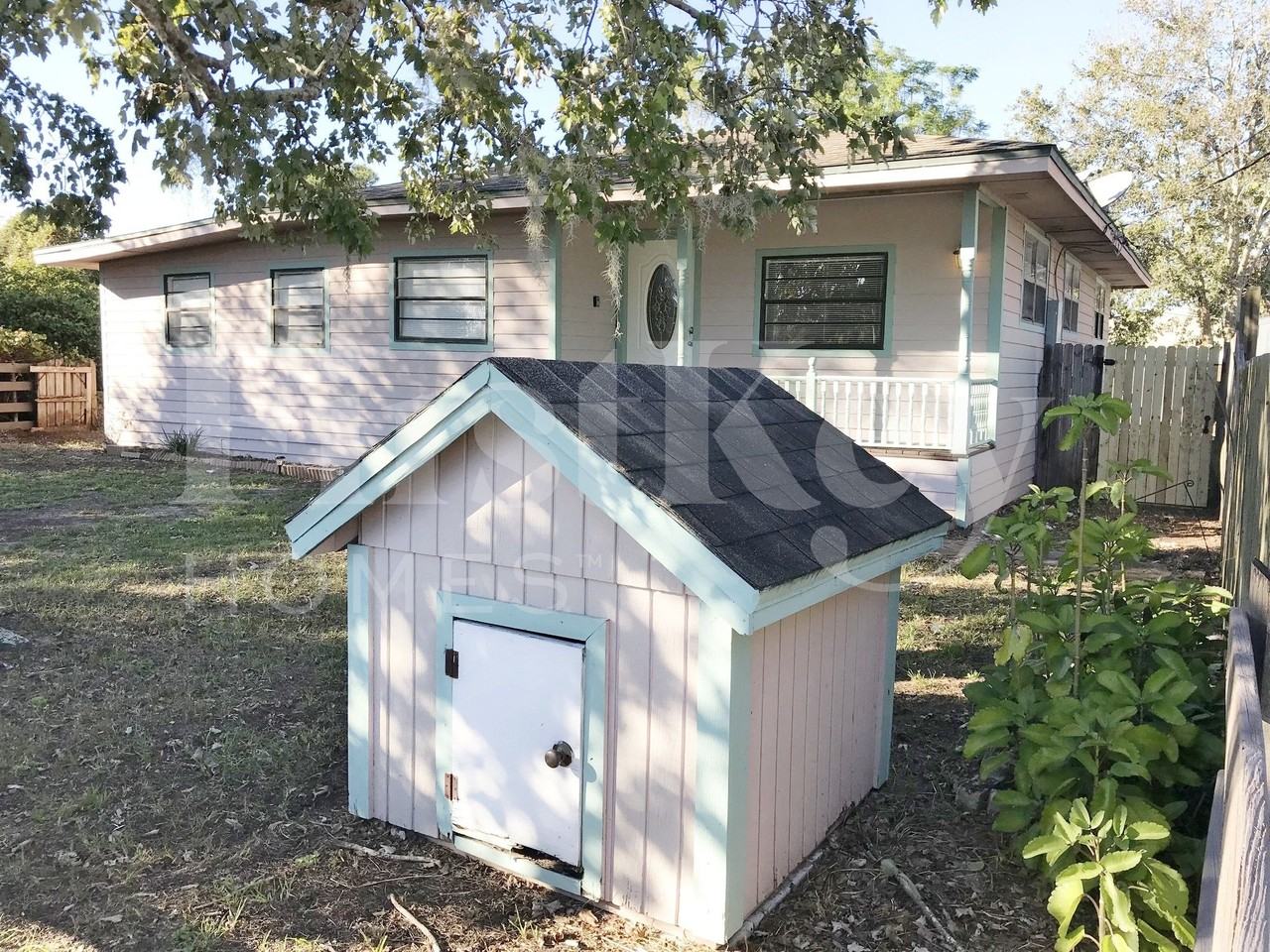 10070 Harris Avenue - Photo 2 of 36