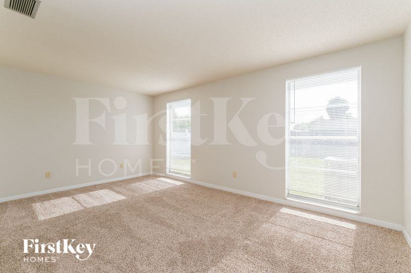 1007 Coldstream Ct - Photo 7 of 15