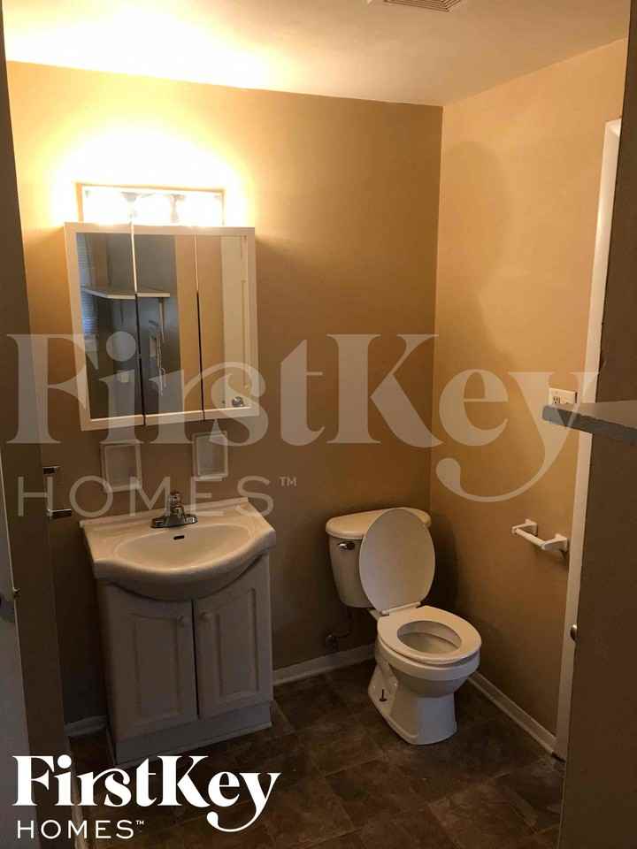 10019 Catalina Dr - Photo 6 of 11