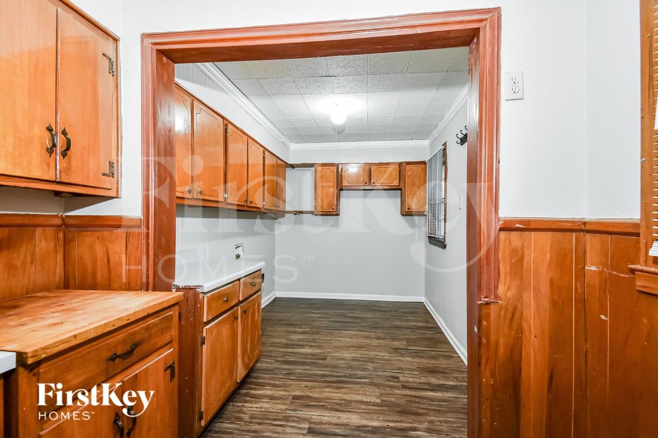 1083 Richland Dr - Photo 6 of 19