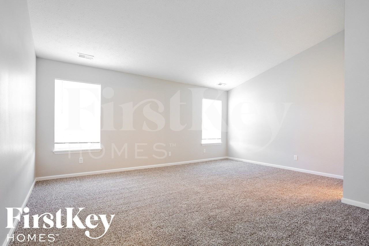 10622 Deercrest Ln - Photo 6 of 15