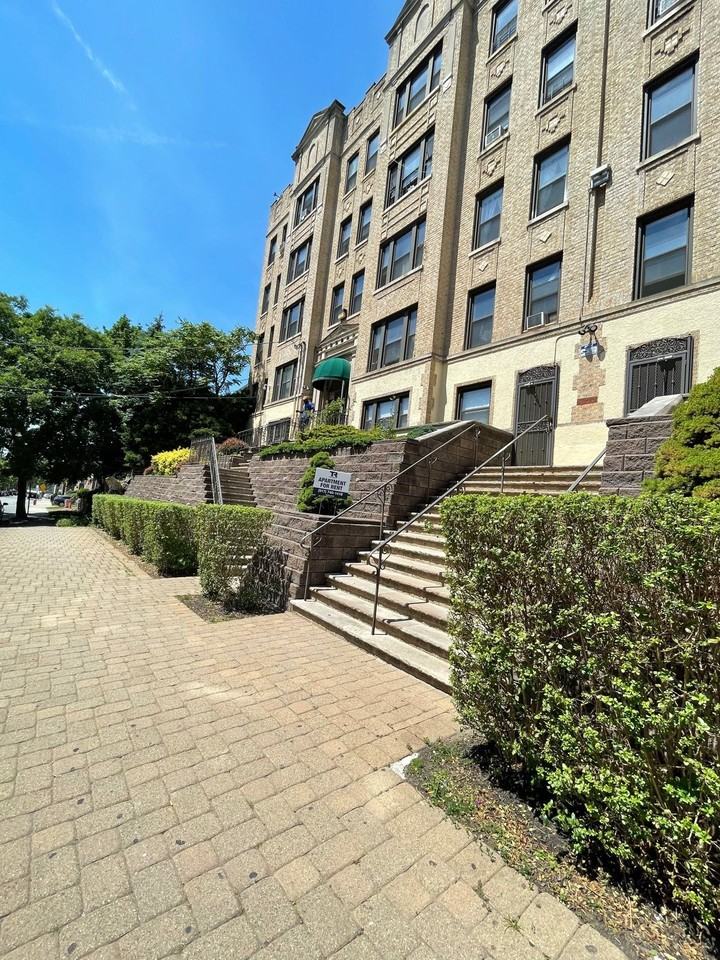 114-Glenwood Hill, LLC - Photo 5 of 6