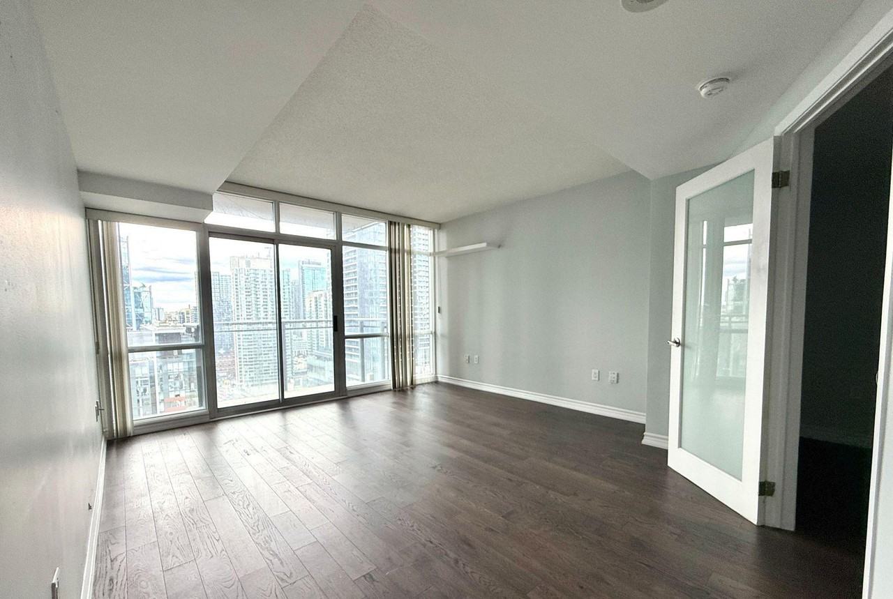 11 Brunel Court - Photo 3 of 32