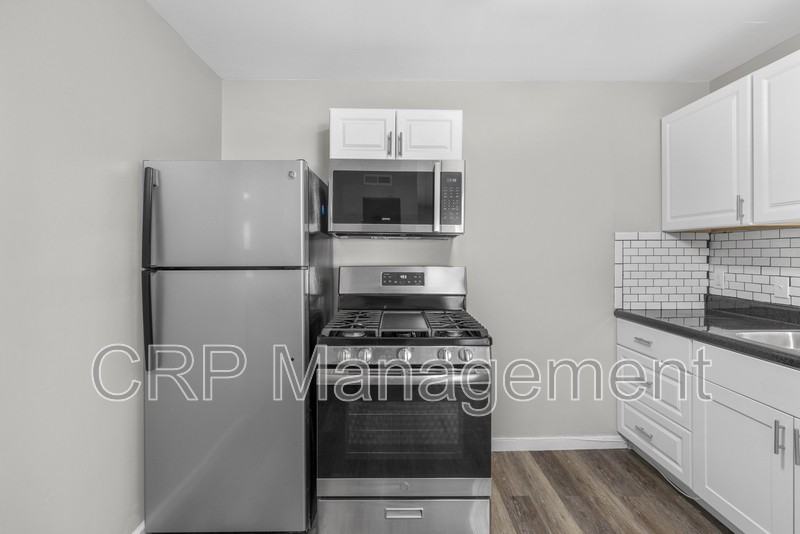 4263 Virginia Ave #204 - Photo 3 of 20