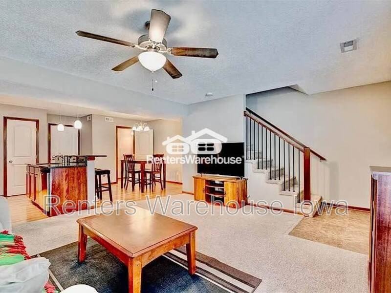 1207 Ne 7th Ln - Photo 4 of 19