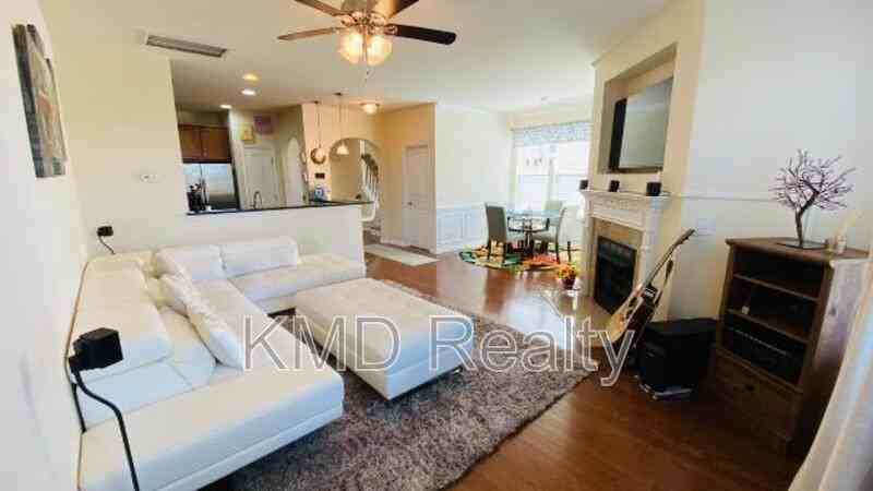 850 Windy Falls Drive - Photo 4 of 22