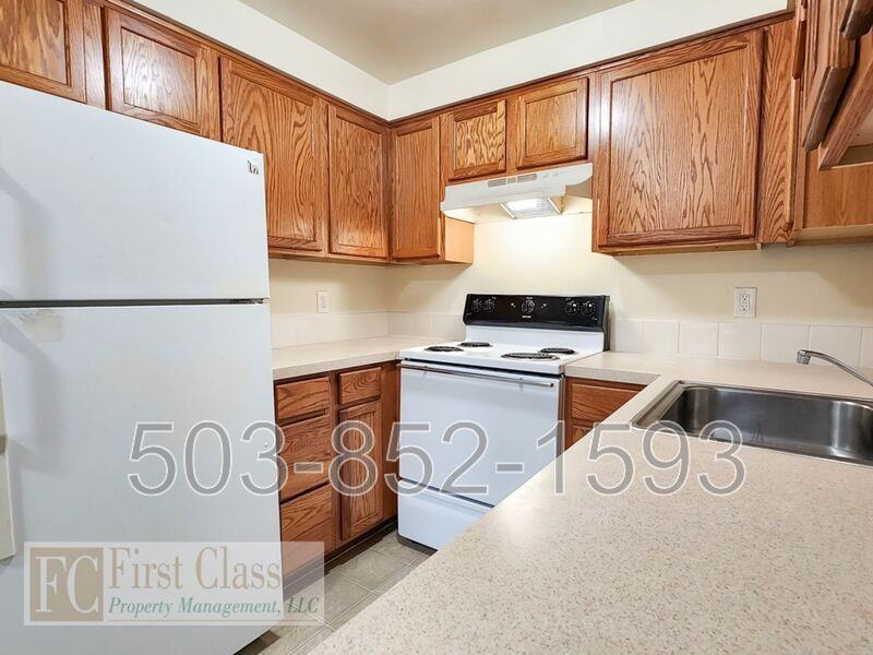 10056 Southwest Garrett Street - Photo 7 of 22