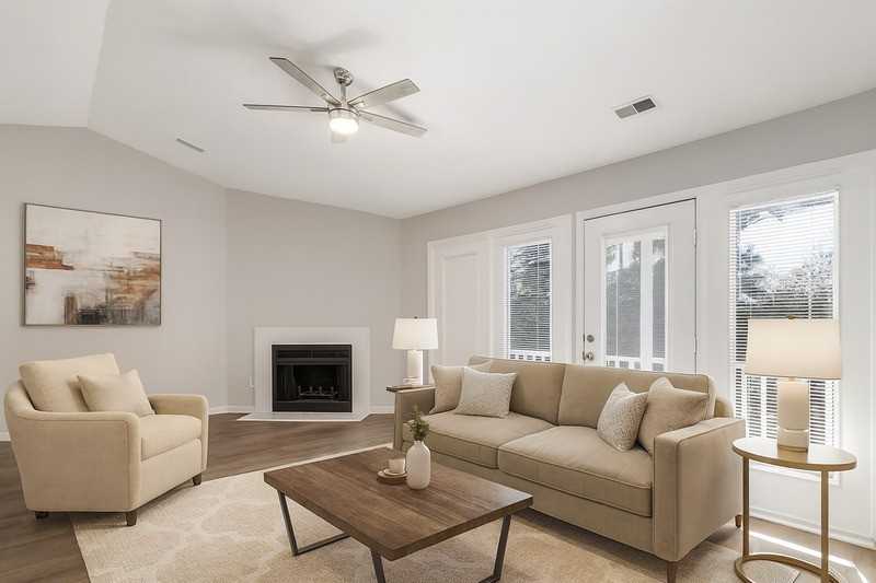 6142 Meadow Rose Ln - Photo 3 of 23