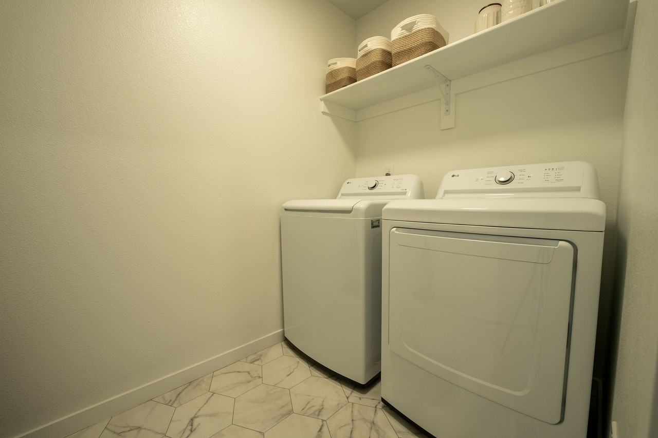 Liv East Bay - Photo 5 of 22