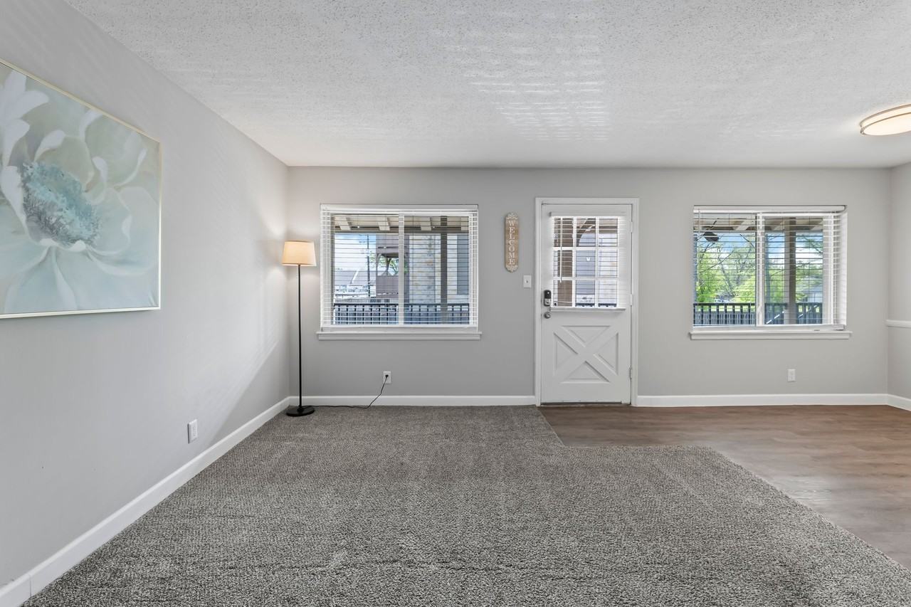 Beautiful Apartments in the heart of Brookside - Photo 7 of 15