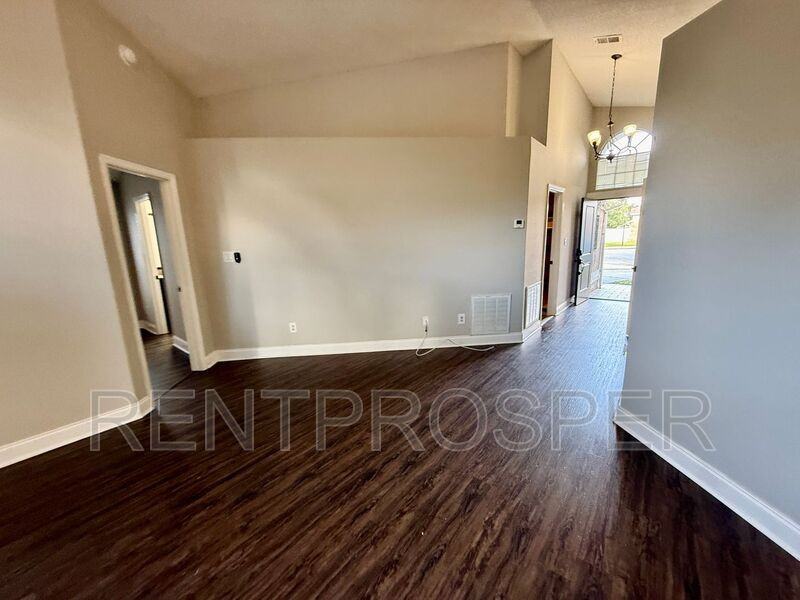 9503 Rosewalk Ct - Photo 7 of 24